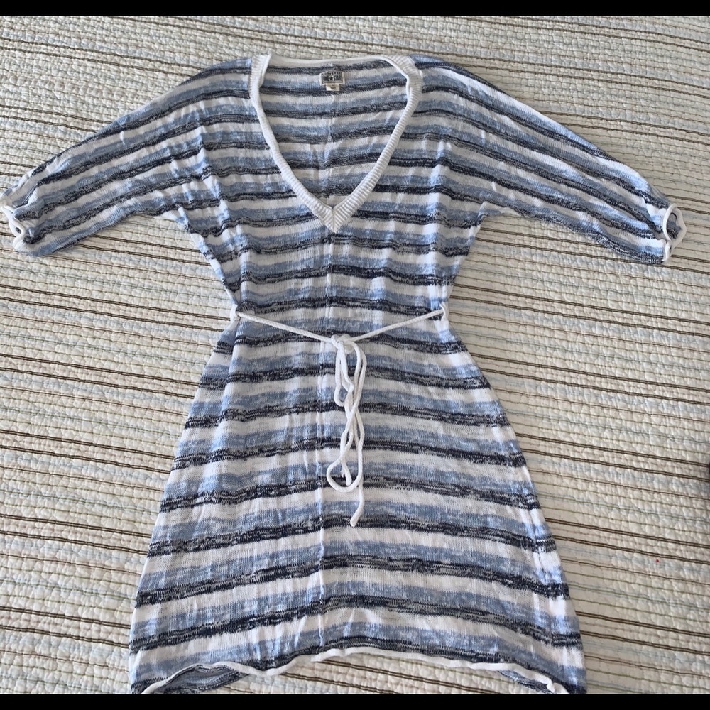 RARE find Striped knit elbow sleeve top comfy